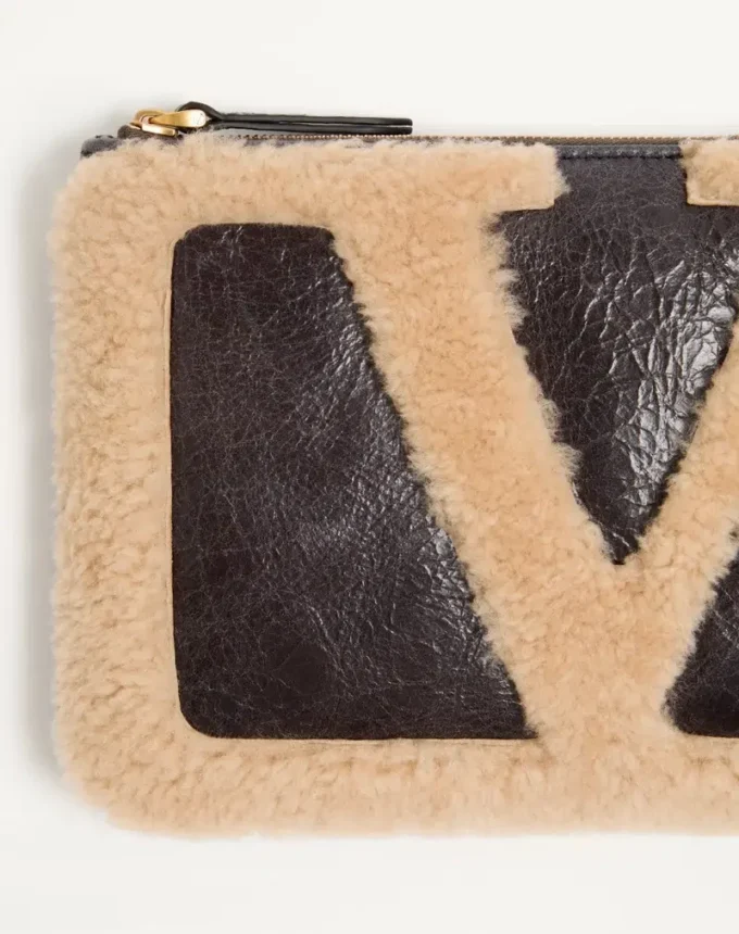Pochette Valentino Garavani Viva Superstar en peau de mouton Pochette Valentino Garavani Viva Superstar en peau de mouton