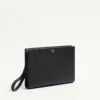 Pochette Valentino Garavani Vlogo Signature en cuir de veau grainé Pochette Valentino Garavani Vlogo Signature en cuir de veau grainé
