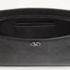 Pochette Valentino Garavani Vlogo Signature en cuir de veau grainé Pochette Valentino Garavani Vlogo Signature en cuir de veau grainé