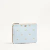 Pochette Valentino Garavani VLogo Signature en cuir de veau grainé avec imprimé Le Chat de la Maison Pochette Valentino Garavani VLogo Signature en cuir de veau grainé avec imprimé Le Chat de la Maison