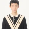 Polo en coton Valentino avec V incrusté et patch panthère brodé Polo en coton Valentino avec V incrusté et patch panthère brodé