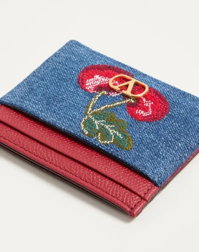 Porte-cartes en denim Vlogo Signature avec broderie Cherryfic Porte-cartes en denim Vlogo Signature avec broderie Cherryfic