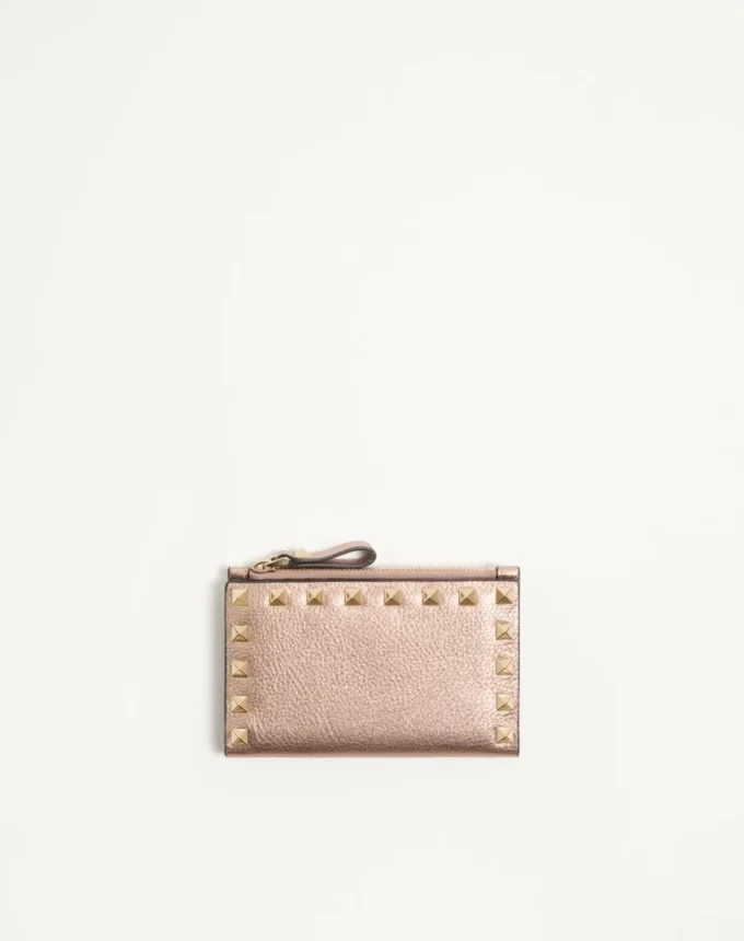 Porte-cartes Rockstud en cuir de veau grainé laminé avec fermeture à glissière Porte-cartes Rockstud en cuir de veau grainé laminé avec fermeture à glissière