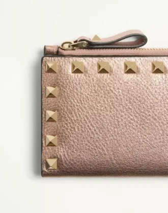Porte-cartes Rockstud en cuir de veau grainé laminé avec fermeture à glissière