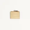 Porte-cartes Rockstud en cuir de veau grainé laminé avec fermeture à glissière Porte-cartes Rockstud en cuir de veau grainé laminé avec fermeture à glissière