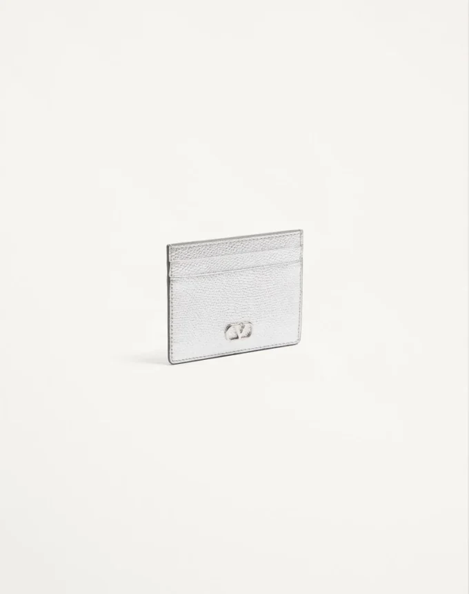 Porte-cartes VLogo Signature en cuir de veau grainé laminé Porte-cartes VLogo Signature en cuir de veau grainé laminé