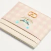 Porte-cartes Vlogo Signature Le Chat De La Maison en cuir de veau grainé Porte-cartes Vlogo Signature Le Chat De La Maison en cuir de veau grainé