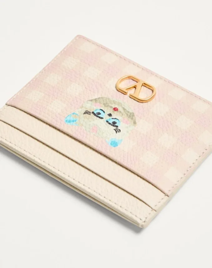 Porte-cartes Vlogo Signature Le Chat De La Maison en cuir de veau grainé Porte-cartes Vlogo Signature Le Chat De La Maison en cuir de veau grainé
