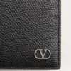 Portefeuille en cuir de veau grainé VLogo Signature Portefeuille en cuir de veau grainé VLogo Signature