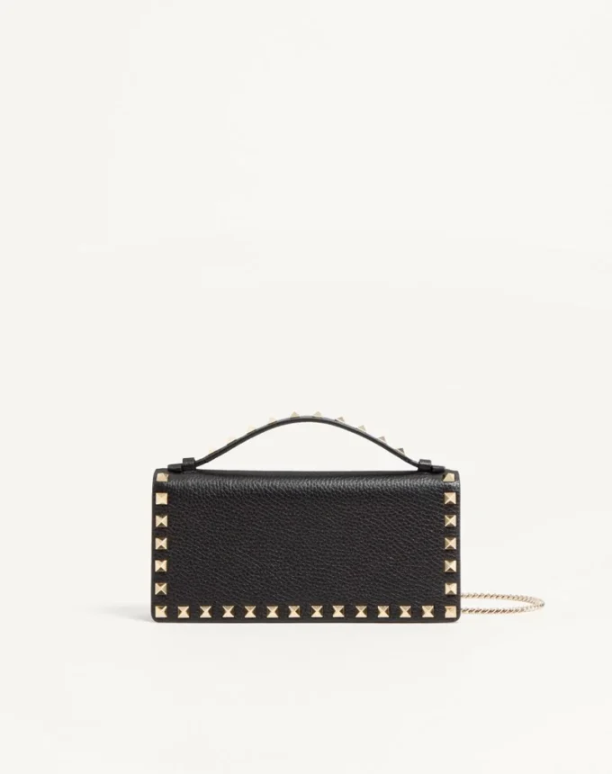 Portefeuille Rockstud avec chaîne en cuir de veau grainé Portefeuille Rockstud avec chaîne en cuir de veau grainé