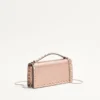 Portefeuille Rockstud en cuir de veau grainé laminé avec chaîne Portefeuille Rockstud en cuir de veau grainé laminé avec chaîne