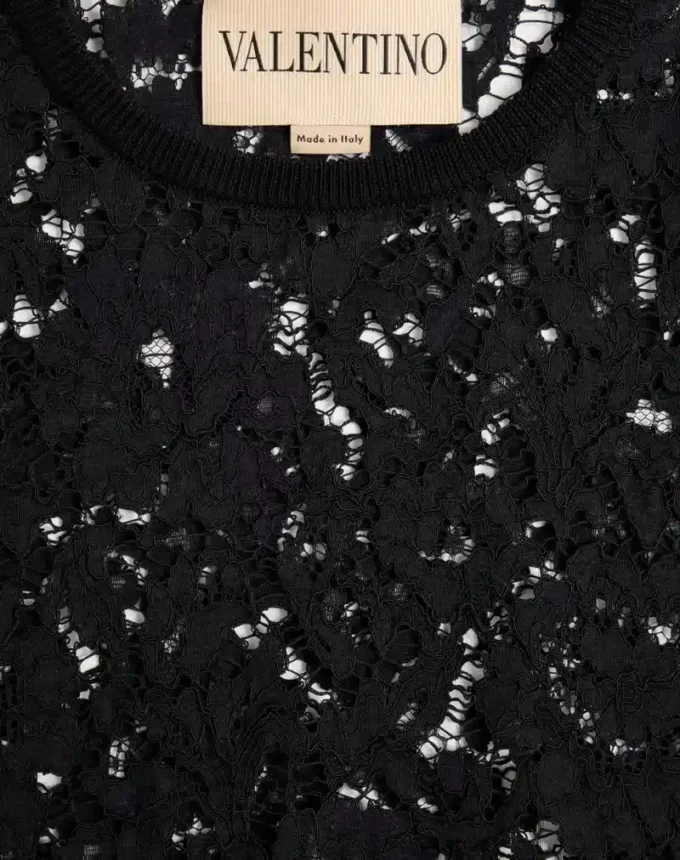 Pull en dentelle et coton Pull en dentelle et coton