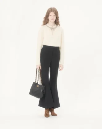 Pull en laine brodé