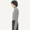 Pull en laine à col montant Valentino avec patch VLogo Pull en laine à col montant Valentino avec patch VLogo
