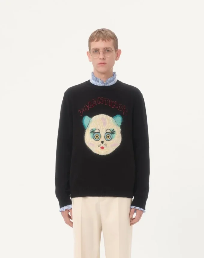 Pull en laine et coton avec patch Le Chat De La Maison Pull en laine et coton avec patch Le Chat De La Maison
