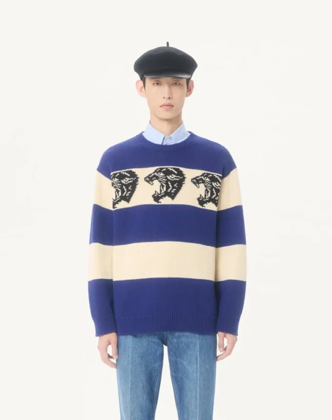 Pull en laine Valentino avec motif panthère jacquard Pull en laine Valentino avec motif panthère jacquard