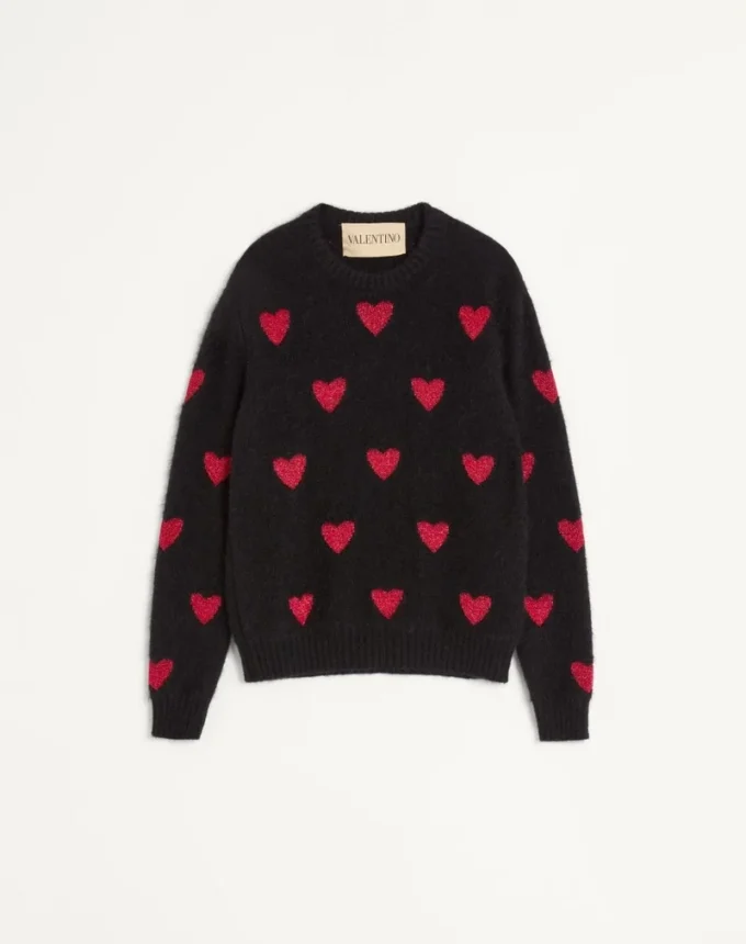Pull en mohair et lurex avec motif jacquard en forme de cœur Pull en mohair et lurex avec motif jacquard en forme de cœur