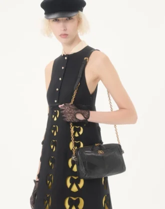 Robe courte en crêpe brodé Couture