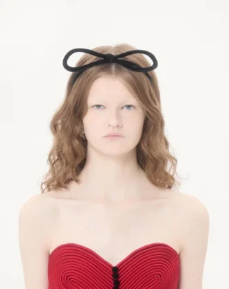 Robe courte en crêpe brodé Couture