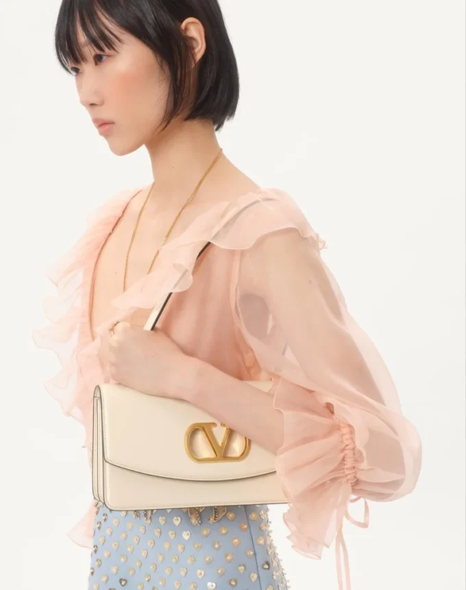 Robe courte en crêpe brodé Couture Robe courte en crêpe brodé Couture