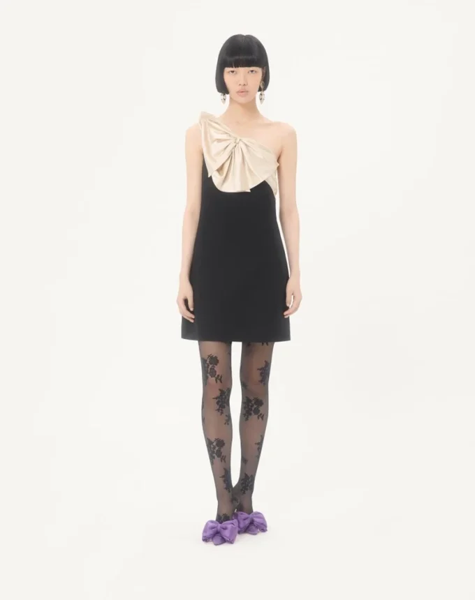 Robe courte en crêpe couture Robe courte en crêpe couture
