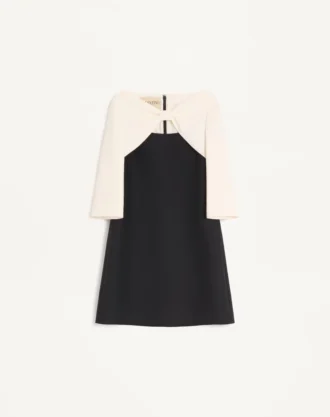 Robe courte en crêpe couture