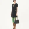 Robe courte en crêpe couture Robe courte en crêpe couture