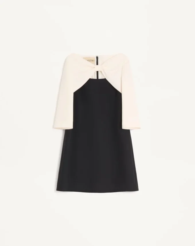 Robe courte en crêpe couture Robe courte en crêpe couture