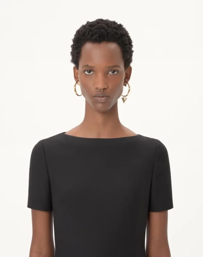 Robe courte en crêpe couture Robe courte en crêpe couture