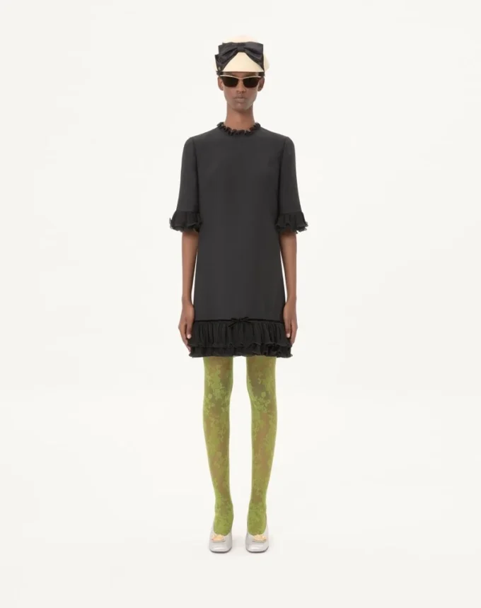 Robe courte en crêpe couture Robe courte en crêpe couture