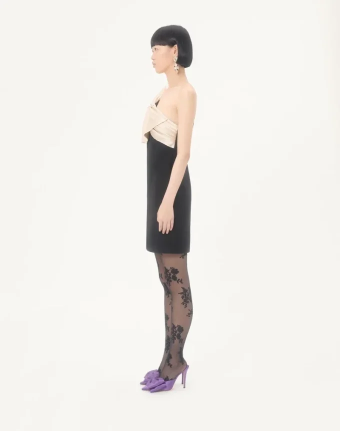 Robe courte en crêpe couture Robe courte en crêpe couture
