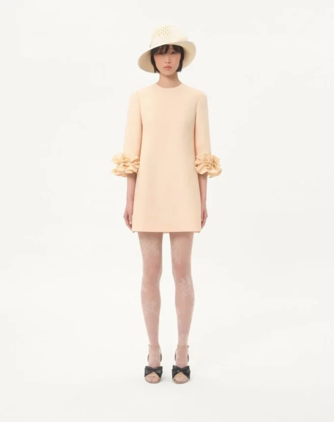 Robe courte en crêpe couture Robe courte en crêpe couture