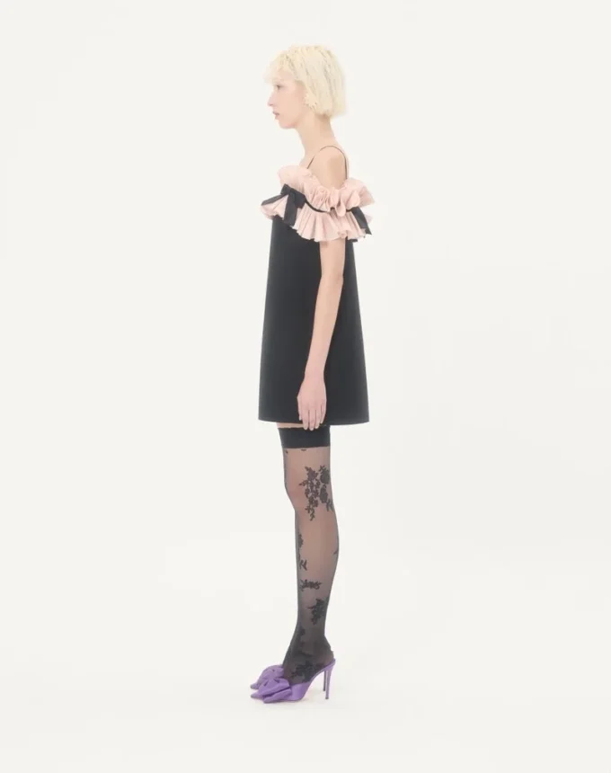 Robe courte en crêpe couture Robe courte en crêpe couture