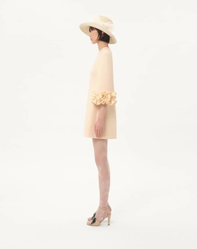 Robe courte en crêpe couture Robe courte en crêpe couture