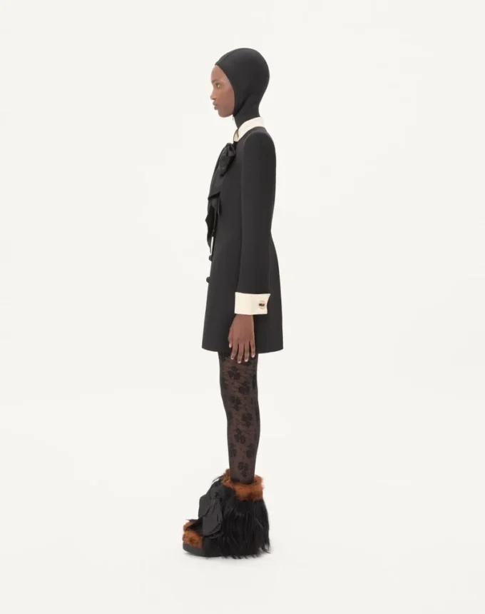 Robe courte en crêpe couture Robe courte en crêpe couture