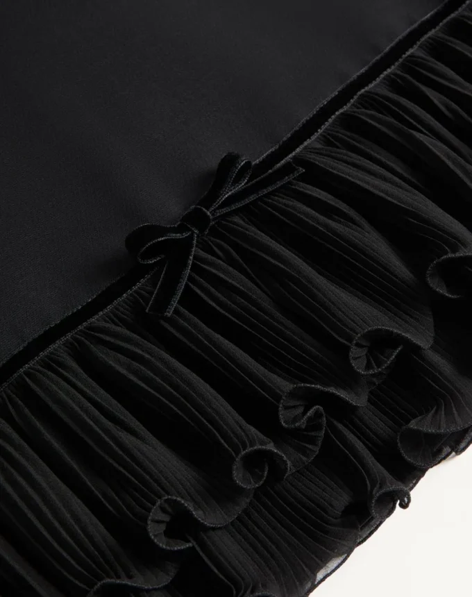Robe courte en crêpe couture Robe courte en crêpe couture