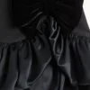 Robe courte en crêpe couture Robe courte en crêpe couture