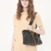 Robe courte en laine bouclée