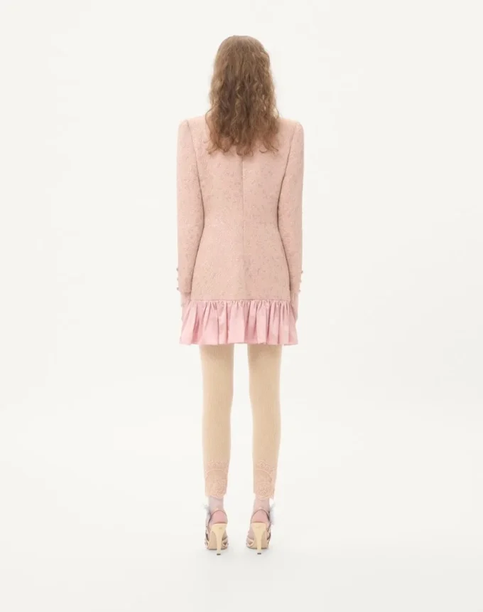Robe courte matelassée à fleurs Robe courte matelassée à fleurs