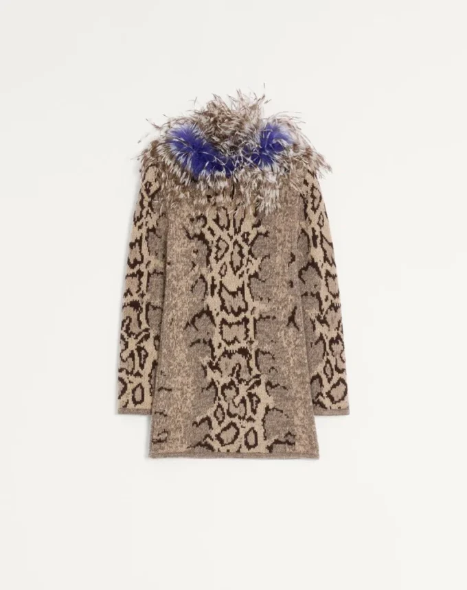 Robe en cachemire avec imprimé animalier et plumes Robe en cachemire avec imprimé animalier et plumes