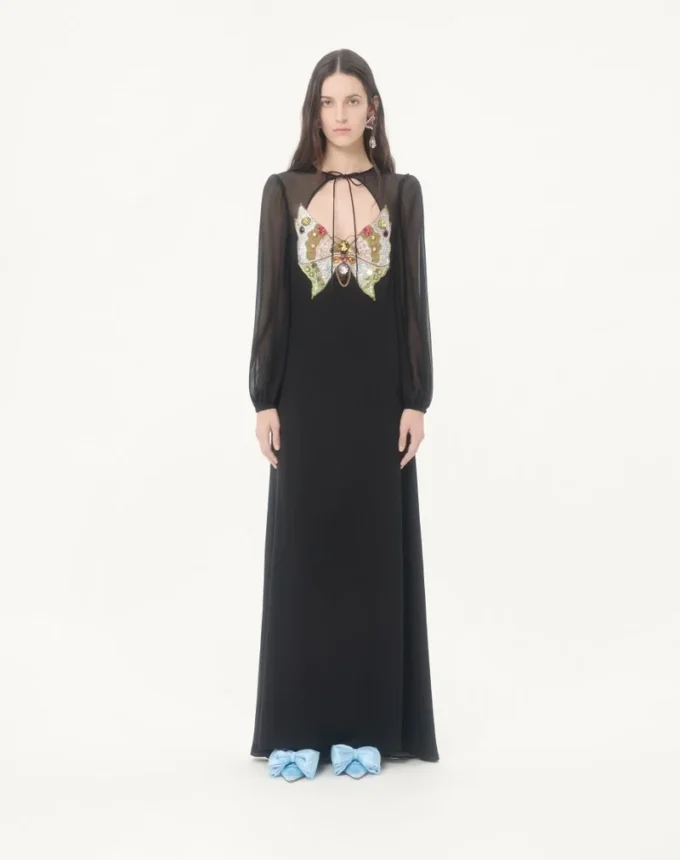 Robe longue en georgette brodée