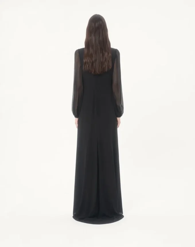 Robe longue en georgette brodée