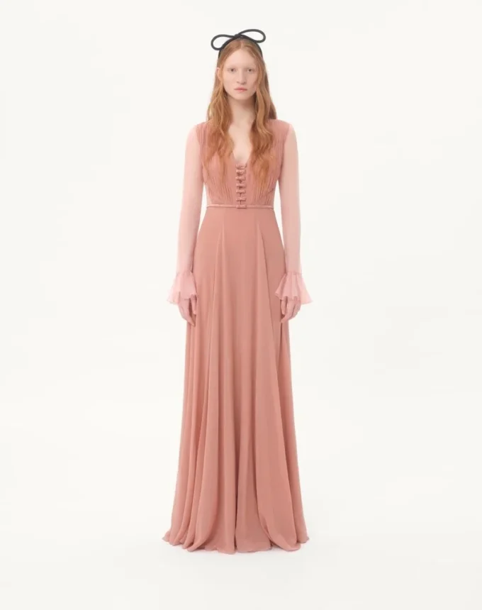 Robe longue en georgette claire Robe longue en georgette claire