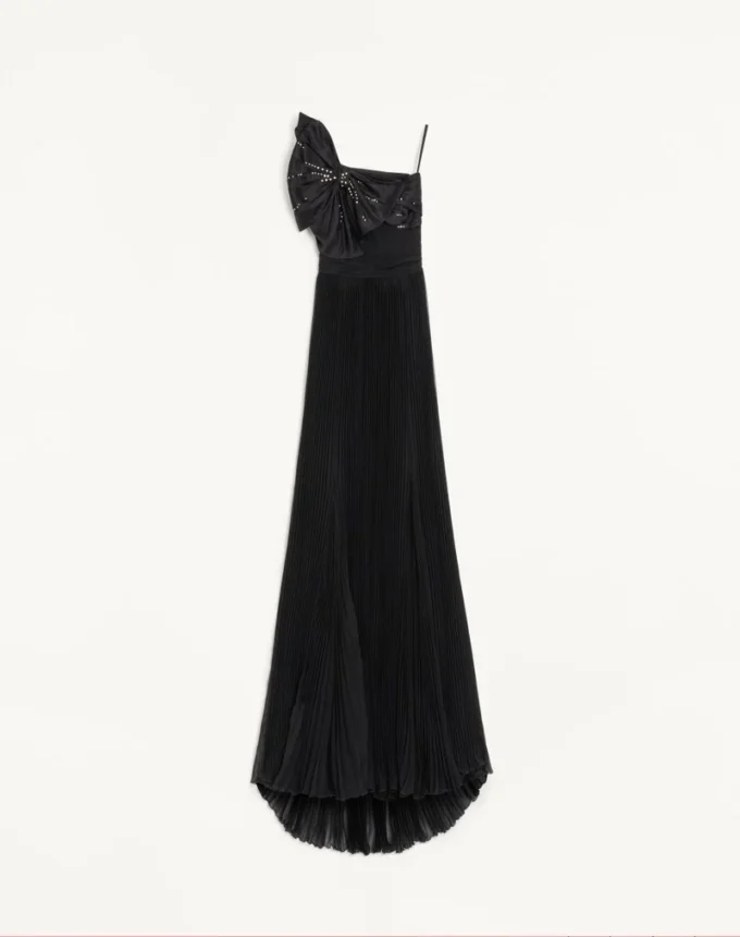 ROBE LONGUE EN GEORGETTE LÉGÈRE BRODÉE ROBE LONGUE EN GEORGETTE LÉGÈRE BRODÉE