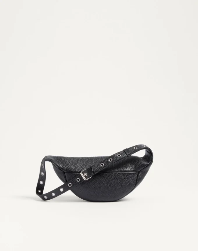 Sac banane Valentino Garavani Nellcôte en cuir de veau grainé Sac banane Valentino Garavani Nellcôte en cuir de veau grainé