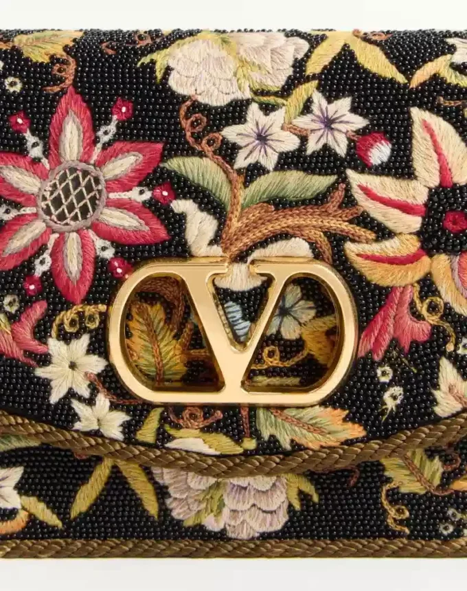 Sac à bandoulière brodé Valentino Garavani Vain Sac à bandoulière brodé Valentino Garavani Vain