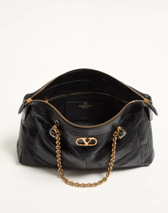 Sac à bandoulière Valentino Garavani Panthea en cuir nappa avec motif chevron Sac à bandoulière Valentino Garavani Panthea en cuir nappa avec motif chevron