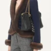 Sac à bandoulière Valentino Garavani Panthea en cuir nappa avec motif chevron Sac à bandoulière Valentino Garavani Panthea en cuir nappa avec motif chevron