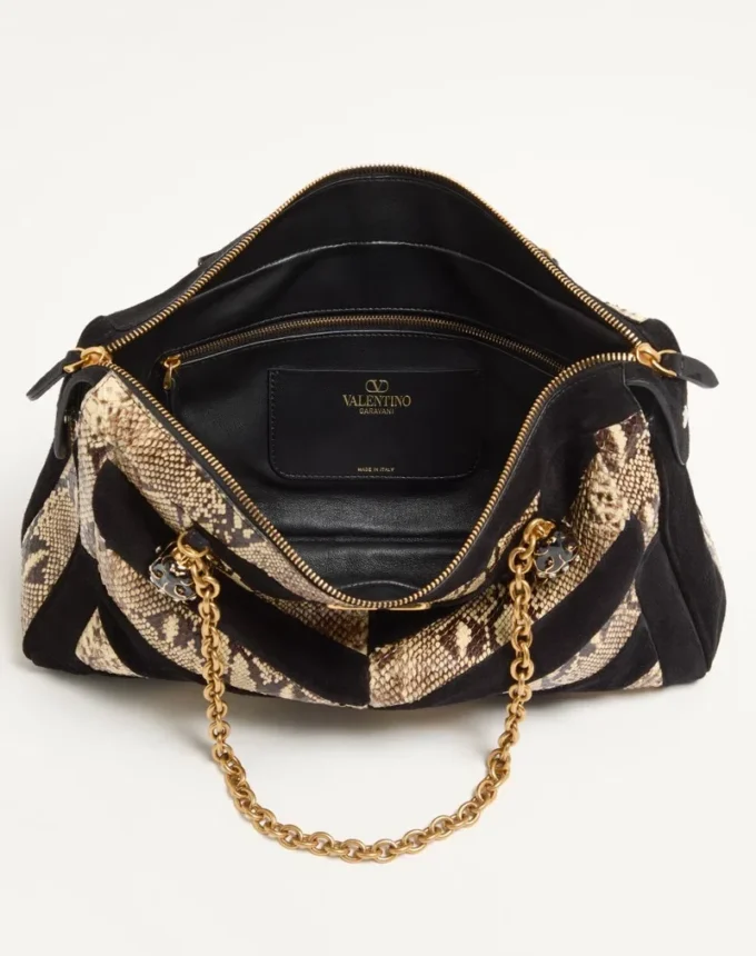 Sac à bandoulière Valentino Garavani Panthea en python et daim à motif chevron Sac à bandoulière Valentino Garavani Panthea en python et daim à motif chevron