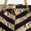 Sac à bandoulière Valentino Garavani Panthea en python et daim à motif chevron Sac à bandoulière Valentino Garavani Panthea en python et daim à motif chevron
